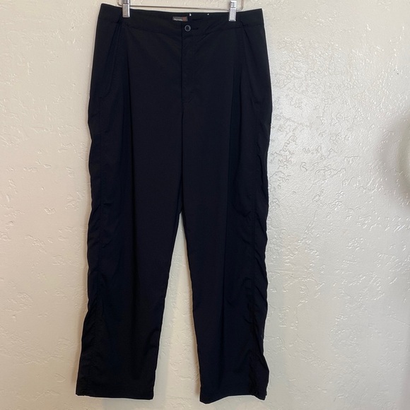 Royal Robbins Women's Black Nylon Blend Hiking Pants Size 10 Short Length - Picture 1 of 10